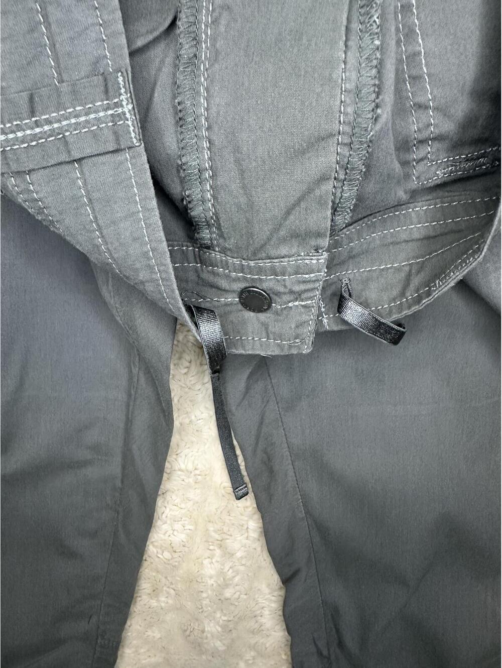 Kuhl Born In The Mountains grey hiking capri pants Size 12 Short gorpcore - Picture 5 of 11